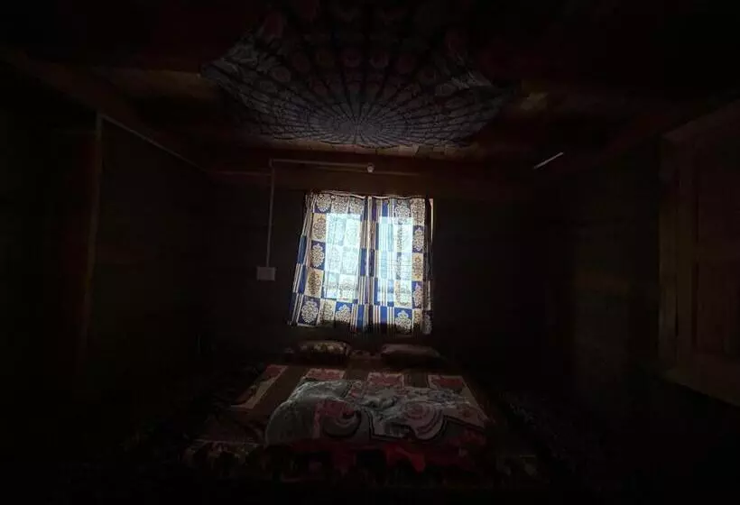 Majatalo Woodstock Villa Rooms&entirevilla Tulga