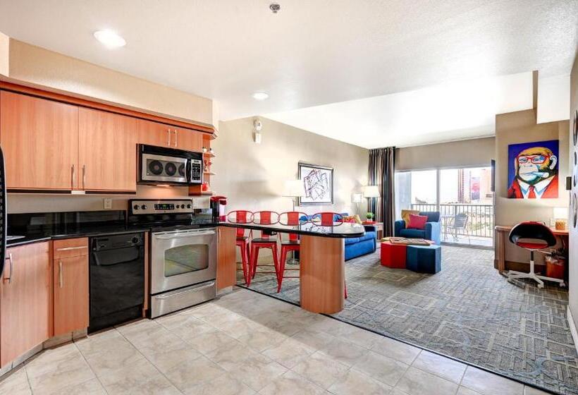 Sphere In Hd!   1br Private Retro Condo With Premium Views