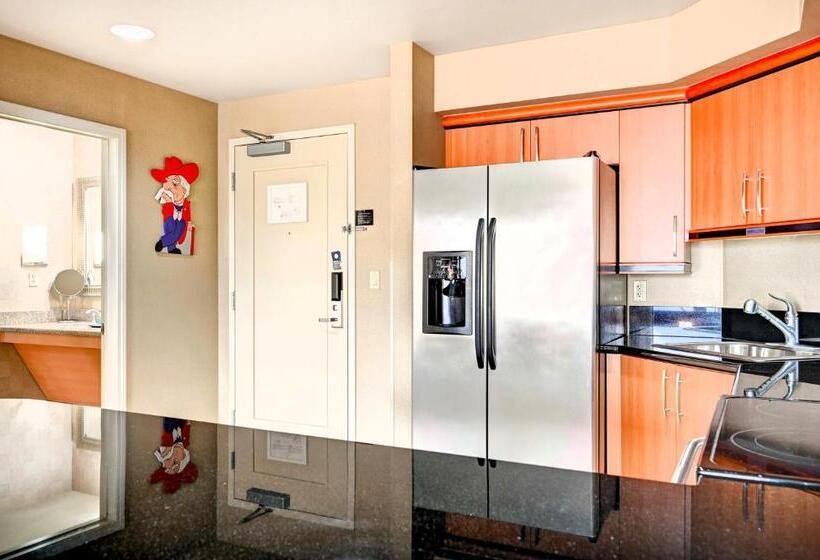 Sphere In Hd!   1br Private Retro Condo With Premium Views