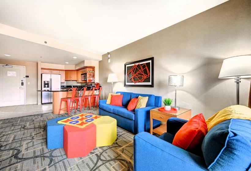 Sphere In Hd!   1br Private Retro Condo With Premium Views