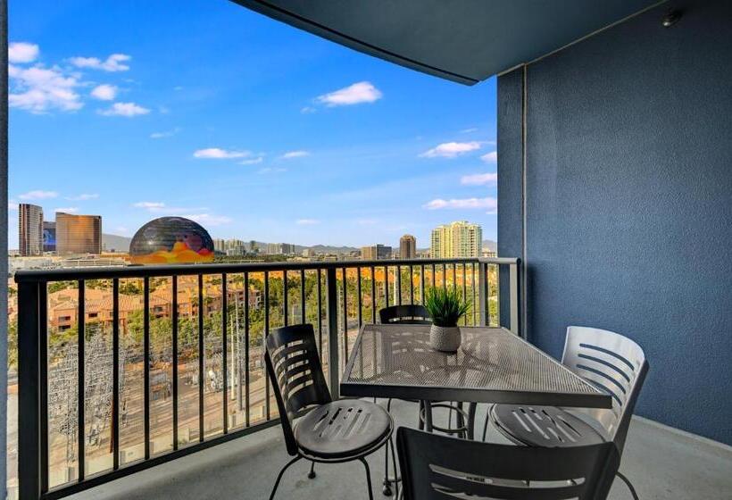 Sphere In Hd!   1br Private Retro Condo With Premium Views