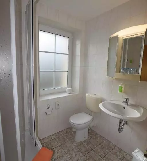 Retkeilymaja Wolfsgrunder Festhof