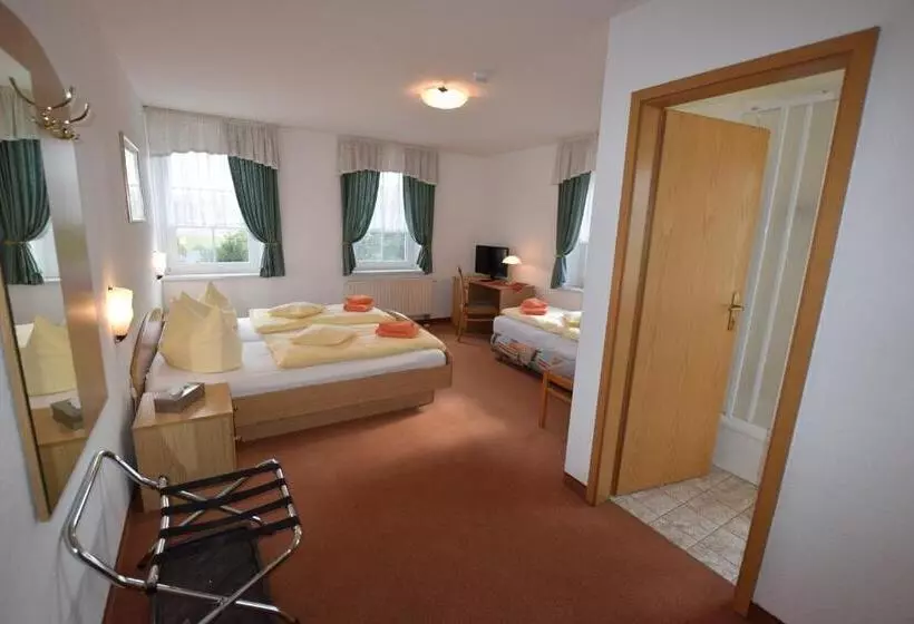 Retkeilymaja Wolfsgrunder Festhof