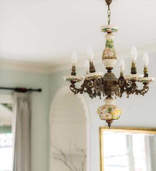 Bed and Breakfast Benambra Boutique Accommodation C1883 Lonsdale Suite