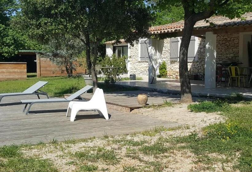 تختخواب و صبحانه Chambre Blanche