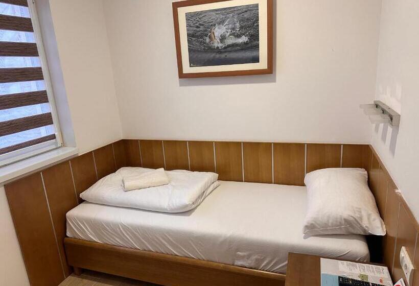 هتل Aqua Prenociste Palic