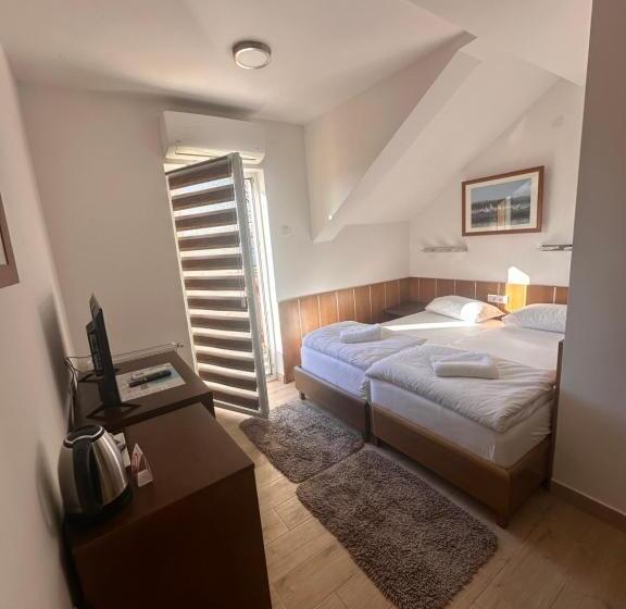 هتل Aqua Prenociste Palic