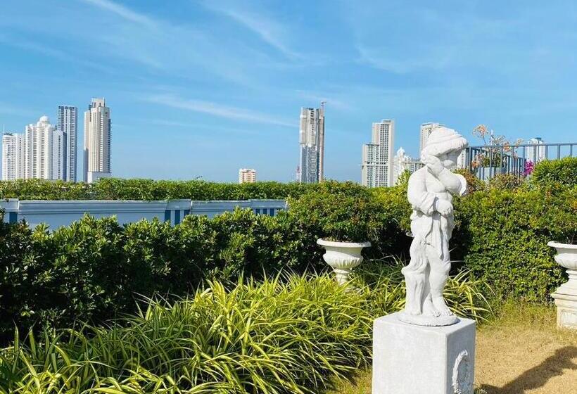 호텔 D Eco Condo Resort Pattaya