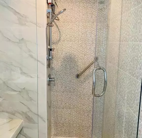 Hotelli D Eco Condo Resort Pattaya