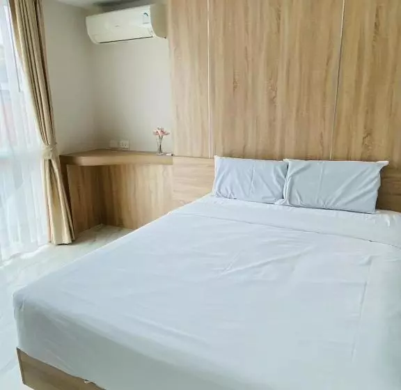 Hotelli D Eco Condo Resort Pattaya