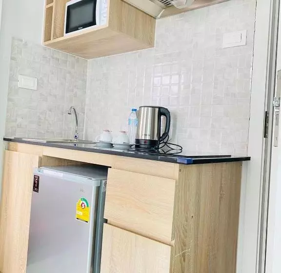 Hotelli D Eco Condo Resort Pattaya