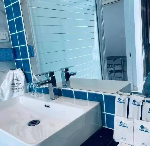 Hotelli D Eco Condo Resort Pattaya