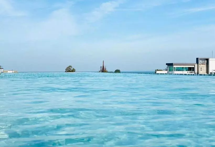 Hotelli D Eco Condo Resort Pattaya