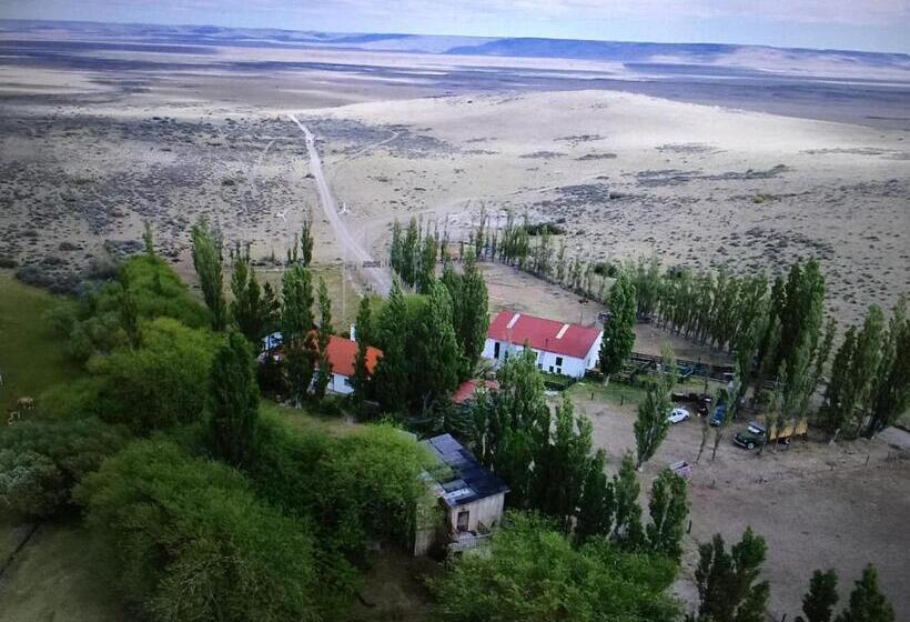 ホテル Estancia Santa Thelma