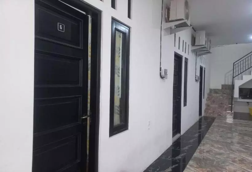 Hotelli Oyo 93505 Harvest Inn Syariah