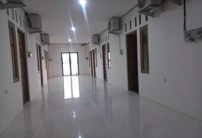 Hotelli Oyo 93505 Harvest Inn Syariah