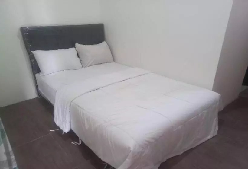 Hotelli Oyo 93505 Harvest Inn Syariah