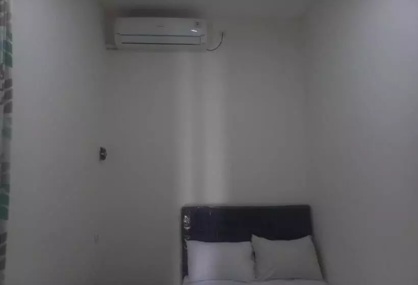 Hotelli Oyo 93505 Harvest Inn Syariah