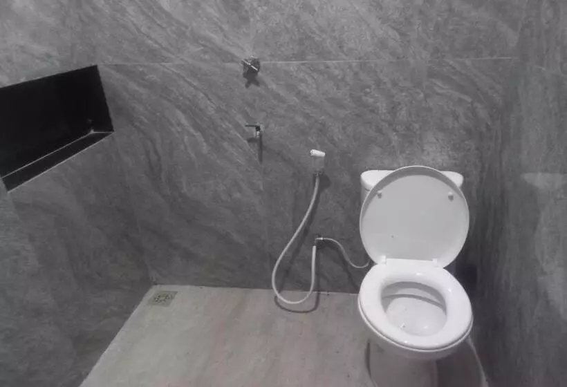 Hotelli Oyo 93505 Harvest Inn Syariah