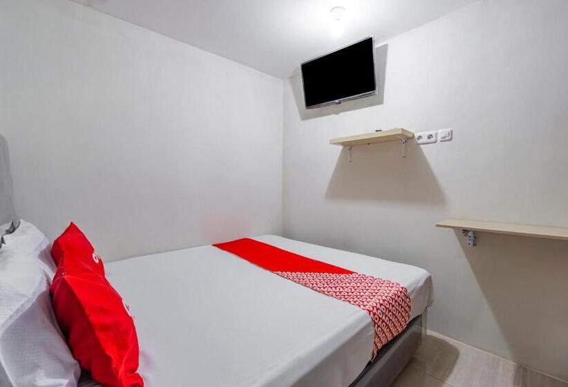 Отель Oyo 93526 Cut Nyadin Syariah