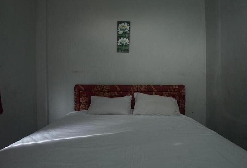 فندق Oyo 93528 Guest House Zidan 21