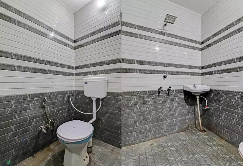Hotelli Oyo Raj Laxmi Hotal Kuchaman City