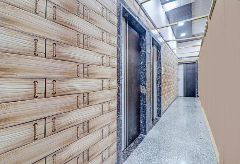 Hotel Oyo Raj Laxmi Hotal Kuchaman City