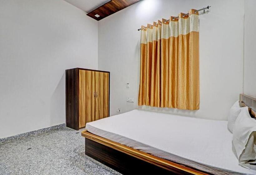 Hotel Oyo Raj Laxmi Hotal Kuchaman City