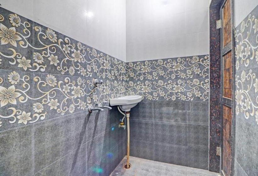 Hotel Oyo Raj Laxmi Hotal Kuchaman City