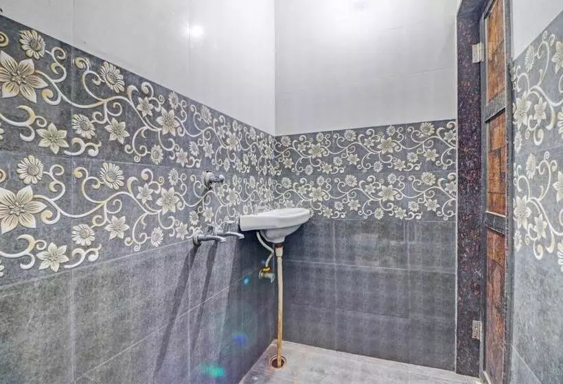 Hotelli Oyo Raj Laxmi Hotal Kuchaman City