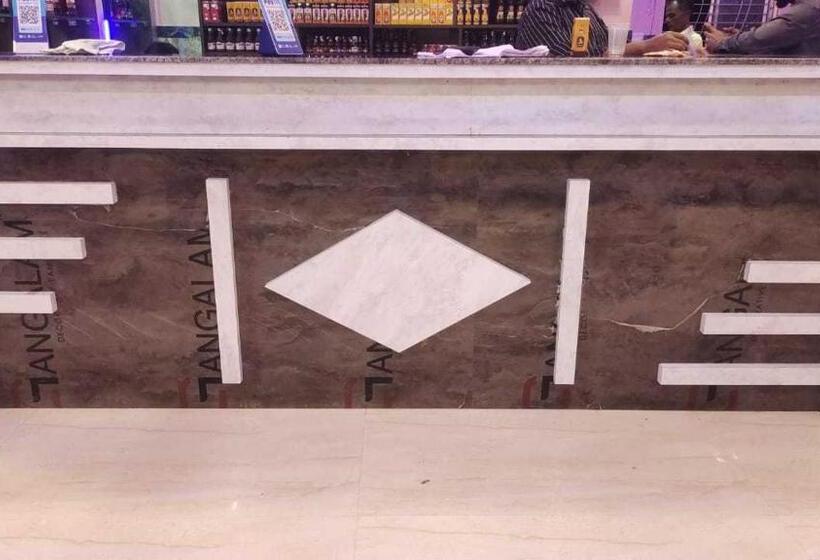 فندق Spot On Sri Kkd Boarding & Lodging