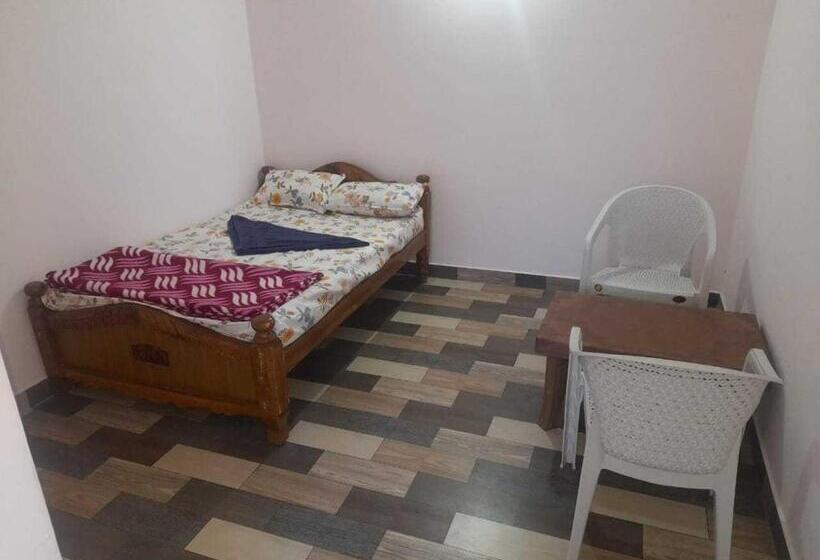 فندق Spot On Sri Kkd Boarding & Lodging