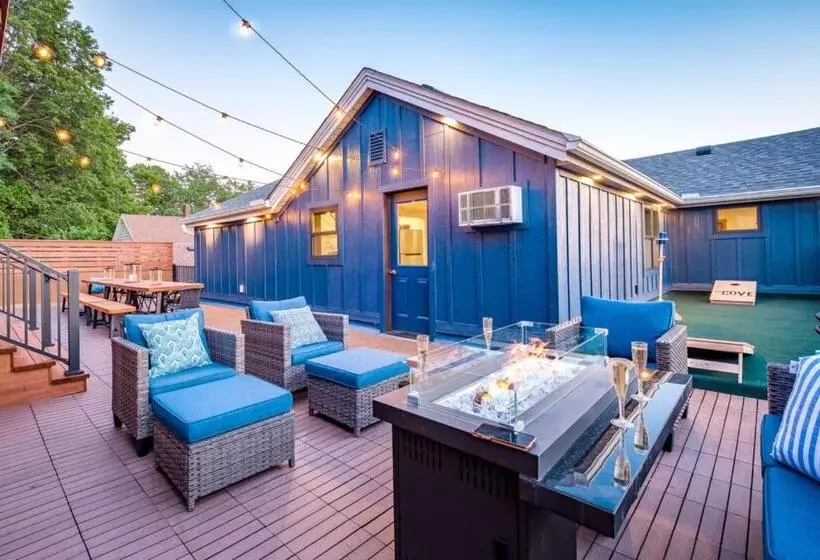 ホテル The Cove Guest House