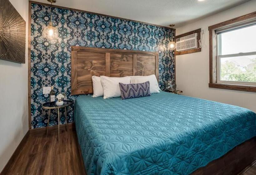 בית מלון כפרי The Cove Guest House