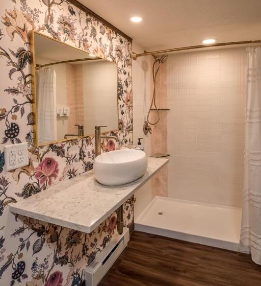 בית מלון כפרי The Cove Guest House