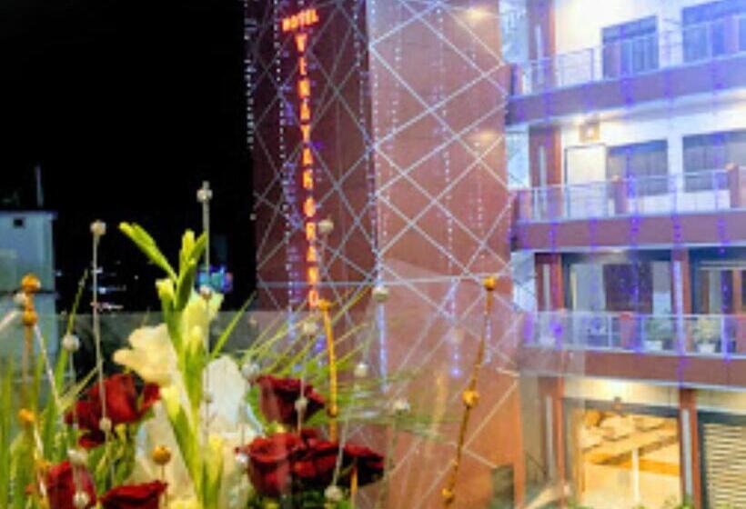 בית מלון כפרי Vinayak Grand , Akbarpur