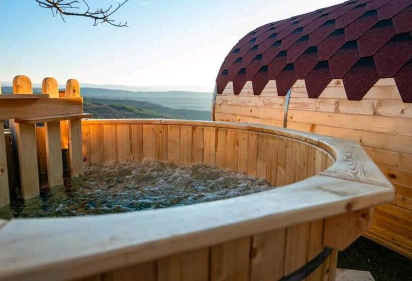 펜션 Complex Arbanashki Style Panoramic View With Summer And Winter Terrace, Sauna, Children S And Adult