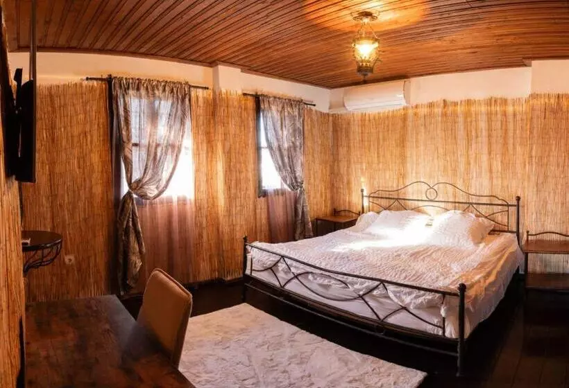 ペンション Complex Arbanashki Style Panoramic View With Summer And Winter Terrace, Sauna, Children S And Adult