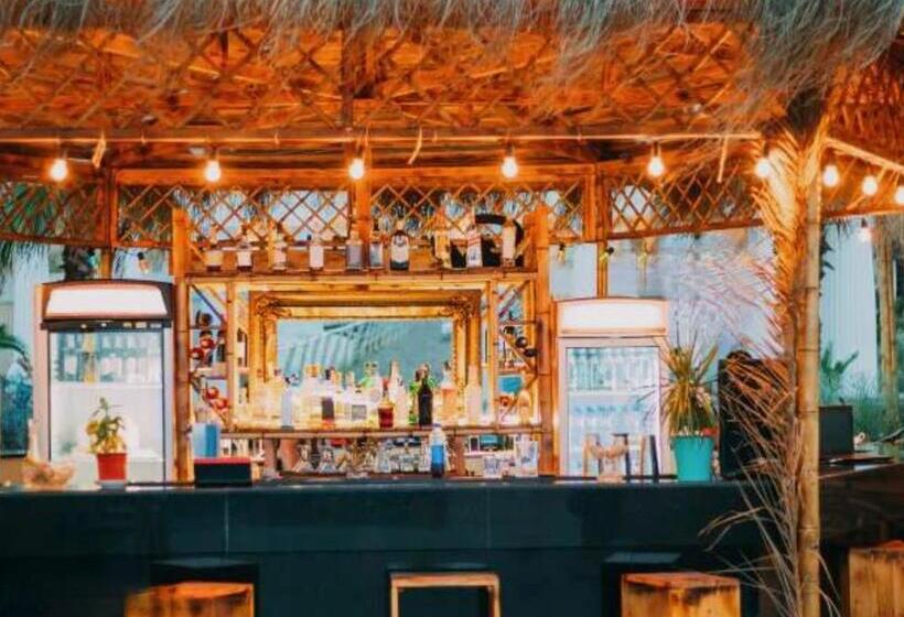 펜션 Complex Arbanashki Style Panoramic View With Summer And Winter Terrace, Sauna, Children S And Adult