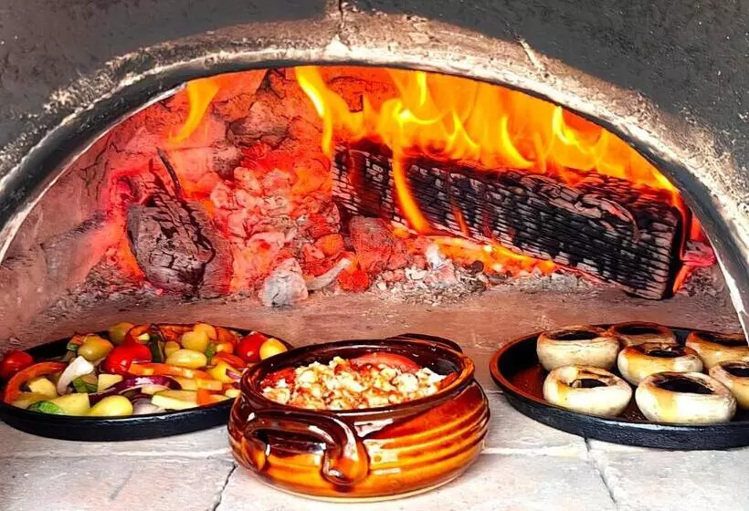 ペンション Complex Arbanashki Style Panoramic View With Summer And Winter Terrace, Sauna, Children S And Adult