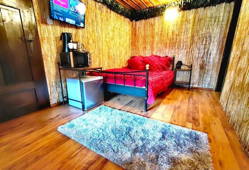 펜션 Complex Arbanashki Style Panoramic View With Summer And Winter Terrace, Sauna, Children S And Adult