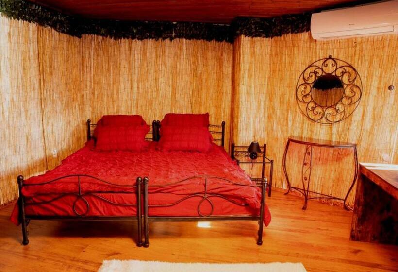 펜션 Complex Arbanashki Style Panoramic View With Summer And Winter Terrace, Sauna, Children S And Adult