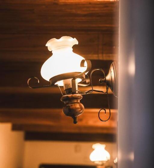 펜션 Complex Arbanashki Style Panoramic View With Summer And Winter Terrace, Sauna, Children S And Adult