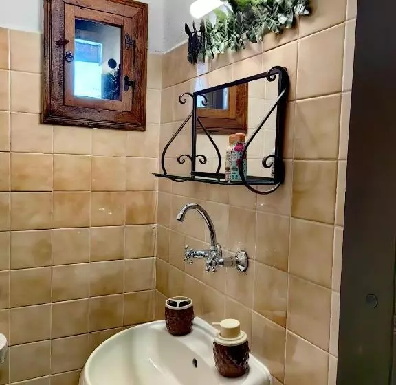 ペンション Complex Arbanashki Style Panoramic View With Summer And Winter Terrace, Sauna, Children S And Adult