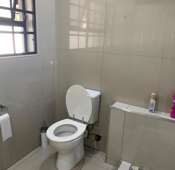 펜션 M D J Hayfields Guest House