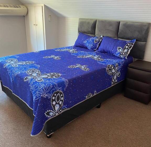 펜션 M D J Hayfields Guest House