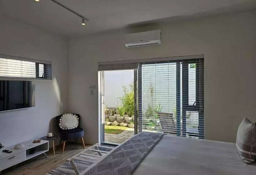 Majatalo Point Villa