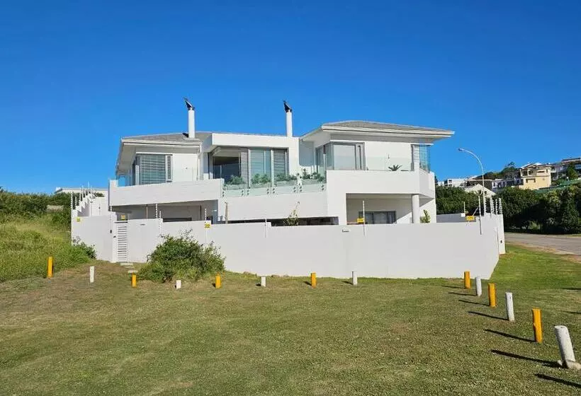 Majatalo Point Villa