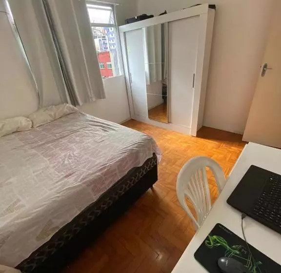 ペンション Quarto Espaçoso E Silencioso