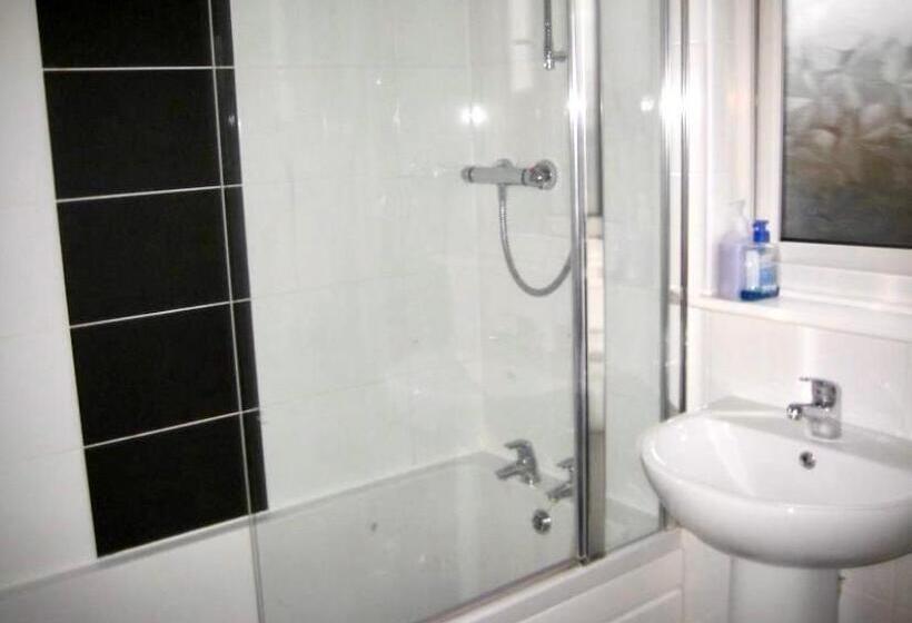 پانسیون Rosanne S Rest